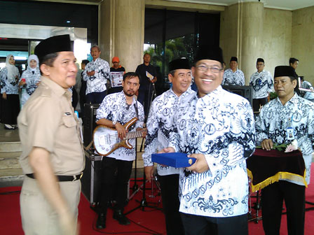 Pencarian PGRI Kab. Jombang - Persatuan Guru Republik Indonesia Cabang Kab. Jombang